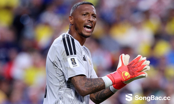 Thủ môn Eloy Room giúp Curacao cầm hòa Ecuador 0-0. (Ảnh: Reuters)