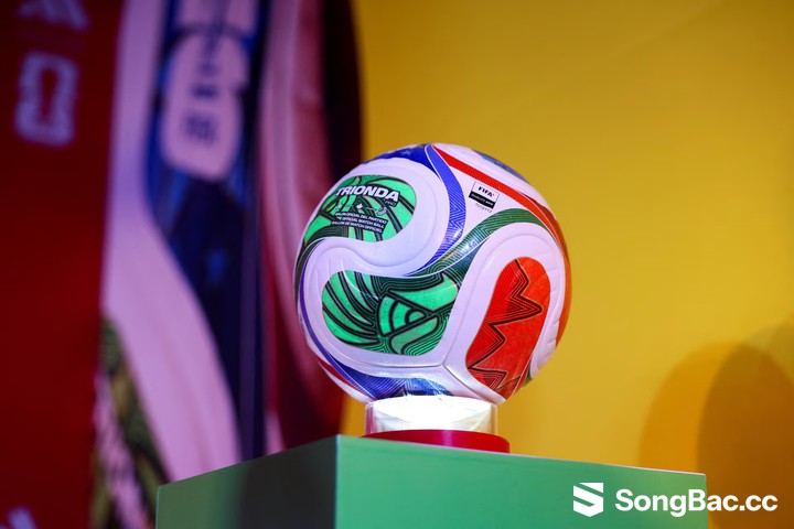 Quả bóng chính thức của World Cup 2026 mang tên "Trionda". (Ảnh: Reuters)