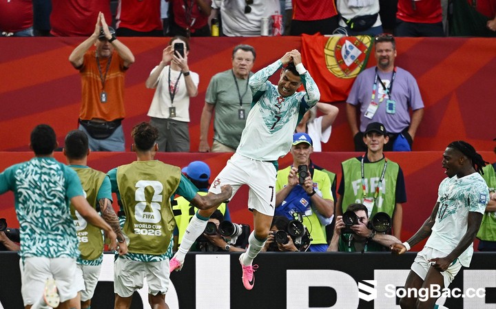 Bồ Đào Nha bước vào vòng 1/8 sau chiến thắng 2-1 trước Croatia. (Ảnh: Reuters)