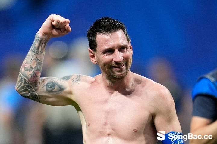 Messi bật khóc sau trận đấu. (Ảnh: AP) Messi bật khóc sau trận đấu. (Ảnh: AP)