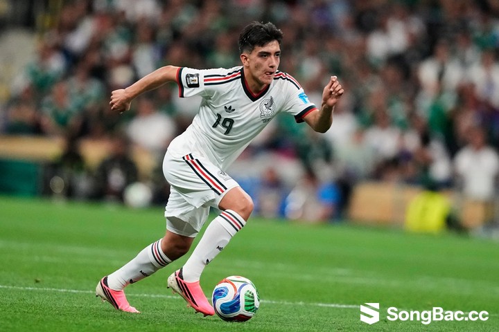 Gilberto Mora trong trận đấu giữa Mexico và CH Séc ở World Cup 2026. (Ảnh: AP)