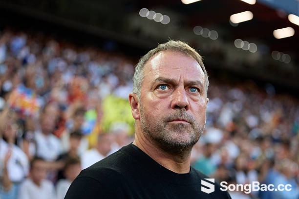 Barcelona cải tổ toàn diện đội ngũ hậu trường Barcelona cải tổ toàn diện đội ngũ hậu trường