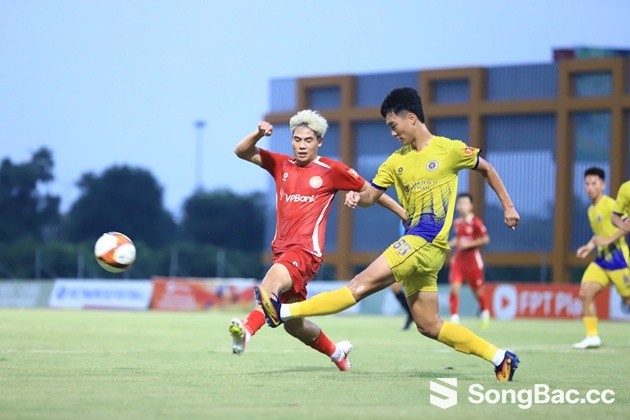 Loạt ông lớn không thắng ngày khai màn U21 Quốc gia Loạt ông lớn không thắng ngày khai màn U21 Quốc gia