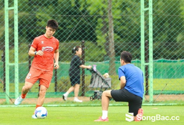 Báo Indo mừng vì Việt Nam vắng Duy Mạnh ở AFF Cup Báo Indo mừng vì Việt Nam vắng Duy Mạnh ở AFF Cup