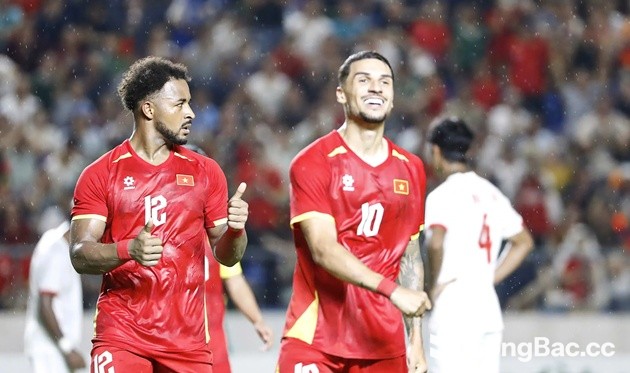 Vũ điệu Samba rực lửa giúp tuyển Việt Nam bay cao trước ASEAN Cup Vũ điệu Samba rực lửa giúp tuyển Việt Nam bay cao trước ASEAN Cup
