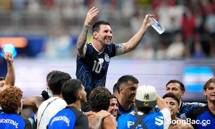 Messi luôn mong muốn khoác áo Argentina. (Ảnh: Reuters)