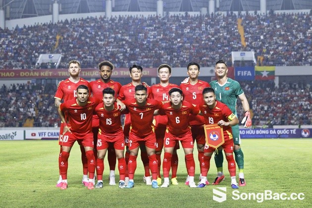 Báo Hàn chỉ đích danh lỗ hổng phòng ngự của ĐT Việt Nam Báo Hàn chỉ đích danh lỗ hổng phòng ngự của ĐT Việt Nam