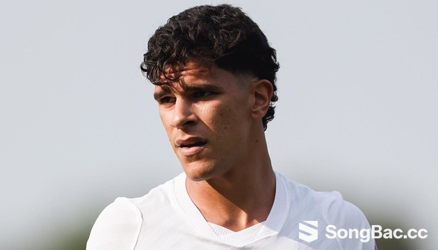 Mateus Fernandes tự hào với siêu phẩm ra mắt Tottenham