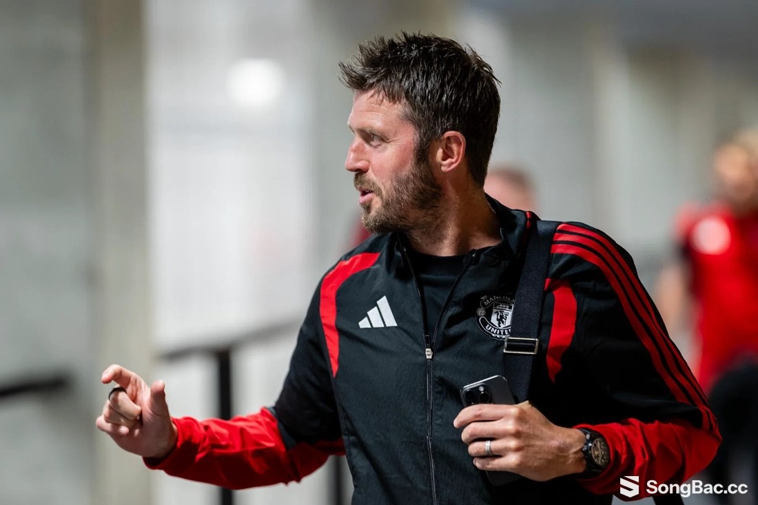 Carrick đang đi lại vết xe đổ của Ten Hag tại Man Utd