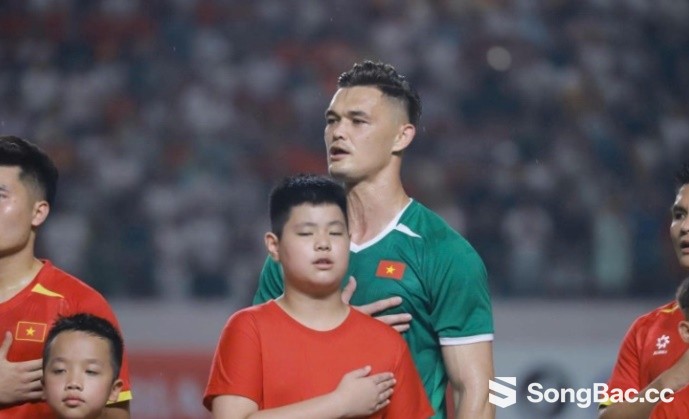 Cuộc ”nội chiến” nơi khung gỗ tuyển Việt Nam tại ASEAN Cup