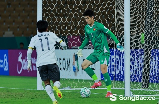 Cuộc ''nội chiến'' nơi khung gỗ tuyển Việt Nam tại ASEAN Cup Cuộc ''nội chiến'' nơi khung gỗ tuyển Việt Nam tại ASEAN Cup
