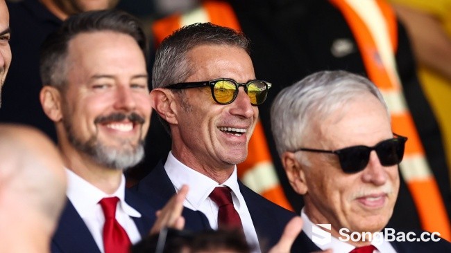 Arsenal đang chậm chân hay chờ đợi một cú nổ lớn ở chợ hè 2026?