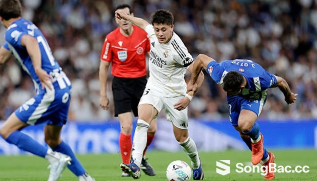 Arda Guler đã sẵn sàng làm nhạc trưởng mới của Real Madrid Arda Guler đã sẵn sàng làm nhạc trưởng mới của Real Madrid