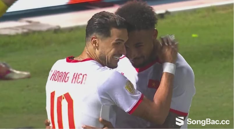 Đình Bắc lập hat-trick, Việt Nam hủy diệt Timor Leste 7-0 ngày ra quân ASEAN Cup Đình Bắc lập hat-trick, Việt Nam hủy diệt Timor Leste 7-0 ngày ra quân ASEAN Cup