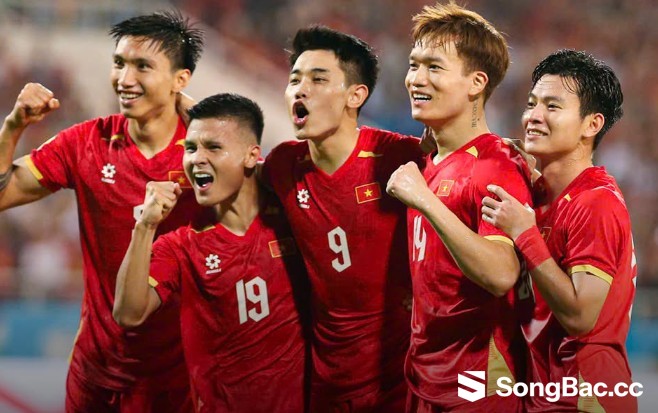 Thái Lan 0-0 Việt Nam: Đình Bắc lỡ cơ hội ghi bàn Thái Lan 0-0 Việt Nam: Đình Bắc lỡ cơ hội ghi bàn